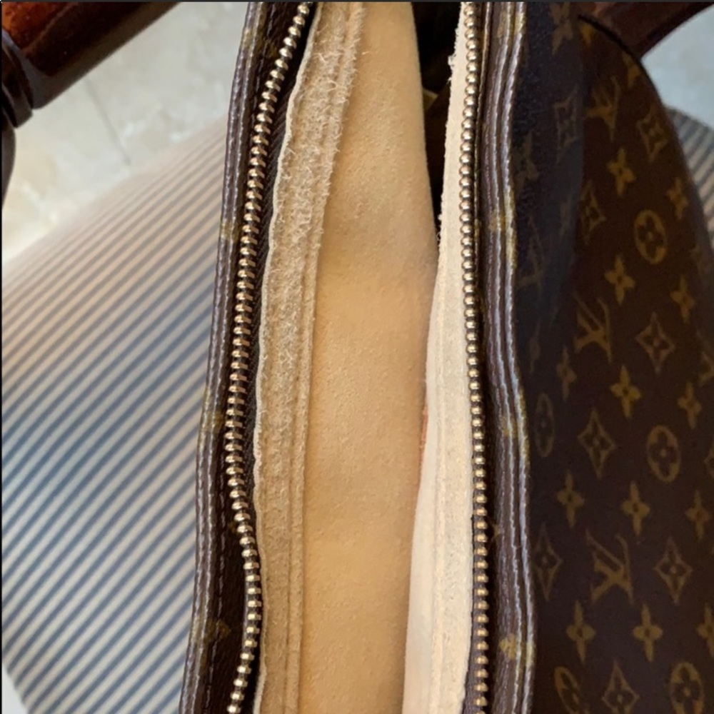 Louis Vuitton Looping - Picture 3 of 8